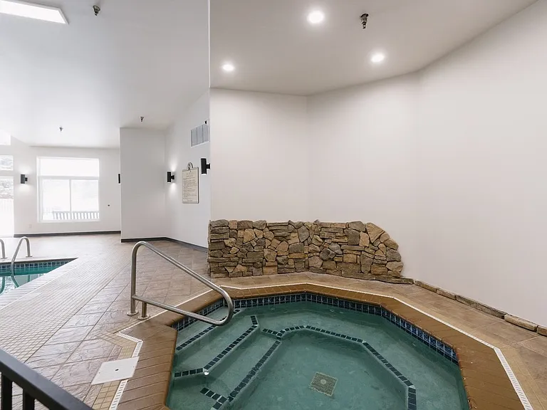 Donegal Pointe Apartments — Photo 18