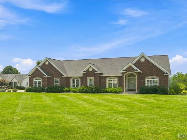 3 Bluff Haven Dr, Troy, MO 63379