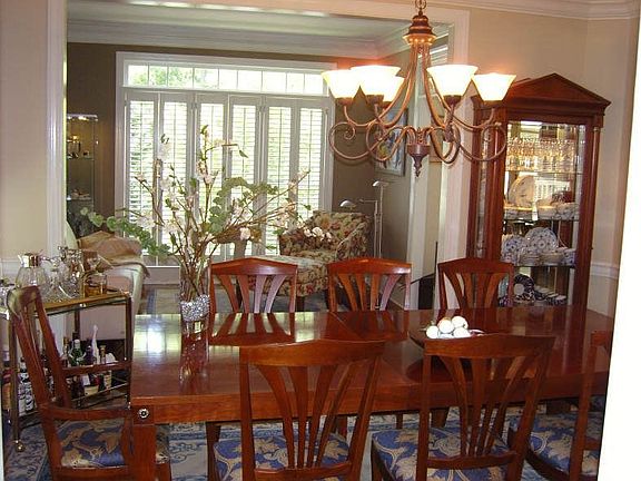 5th image of 2164 Summerchase Dr
