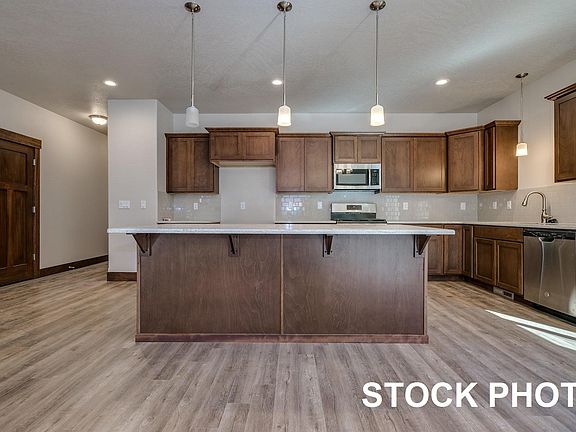 4th image of 28723 W Owasco Ln