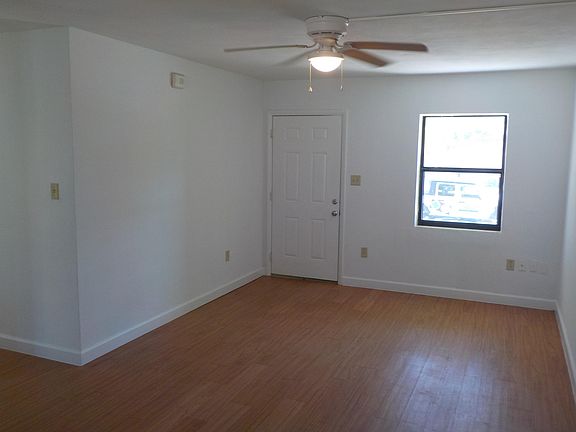 3rd image of 3860 Catalina St