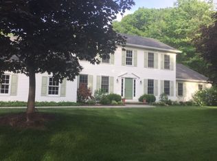 5165 S Freeman Rd, Orchard Park, NY 14127
