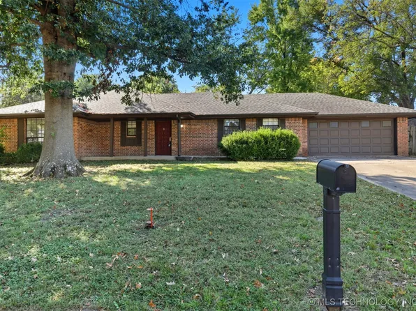 3011 W Berwick, Claremore, OK 74017