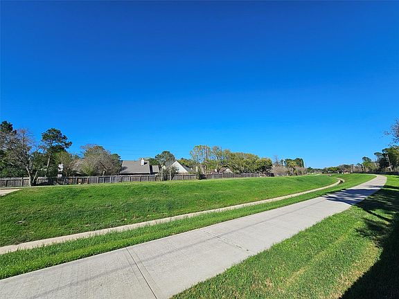 5th image of 16418 Rainbow Lake Rd
