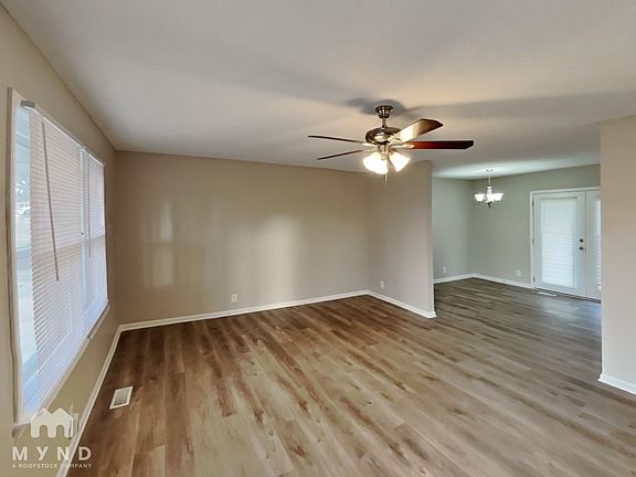 4th image of 2436 Judith Ave