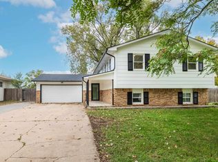 2108 W 46th St S, Wichita, KS 67217