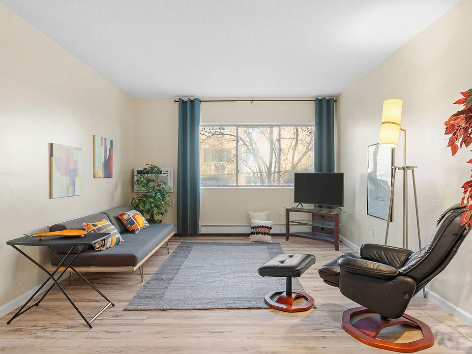1st image of 504 W Franklin Ave APT 2E