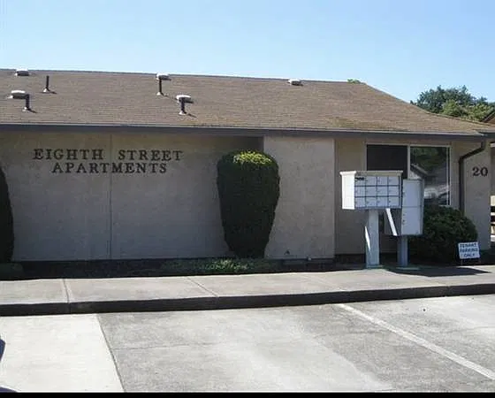 2 bed, 750 sqft, $1,800 — Photo 1