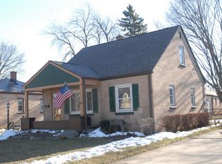 1421 E Norwich St, Milwaukee, WI 53207
