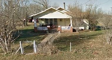 2nd image of 617 13th St