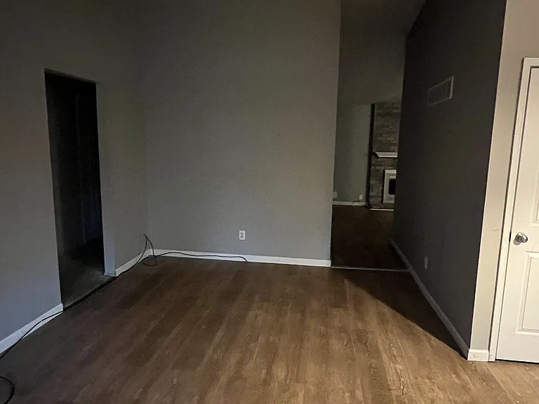 131 Springbrook Dr — Photo 12