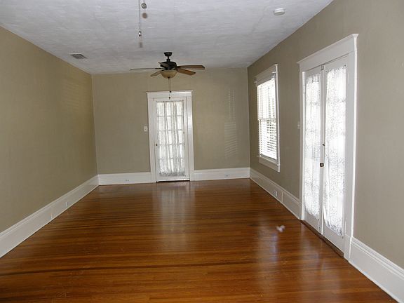 5th image of 25 Dufferin St