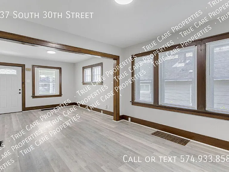 737 S 30th St — Photo 4