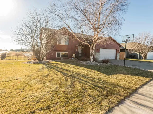 7301 W 61st St, Sioux Falls, SD 57106