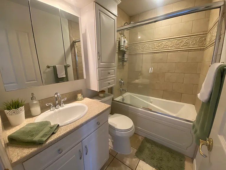 345 University Dr #D4 — Photo 4