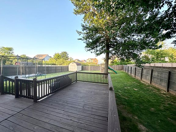 5th image of 2249 Burnside Dr