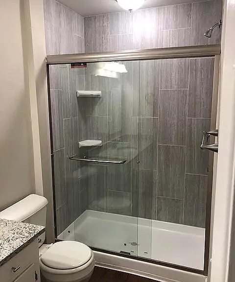 708 Yew St #2 — Photo 4