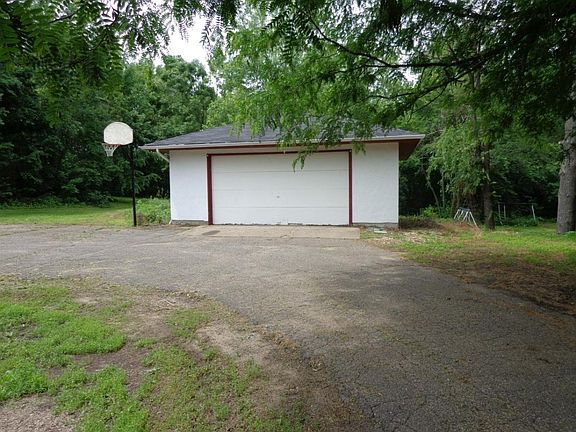3rd image of 1290 Manning Ave S