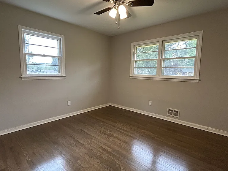 720 Jewel Pl SW — Photo 18