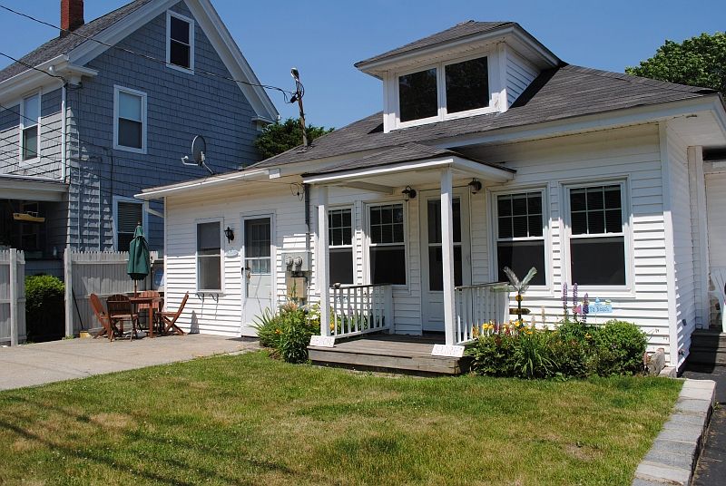 1st image of 19 E Grand Ave #16