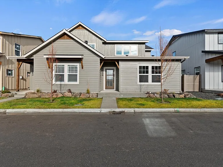 1688 E Cutgrass Ln — Photo 1