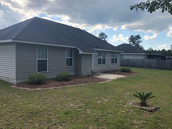 4th image of 173 River Bend Dr