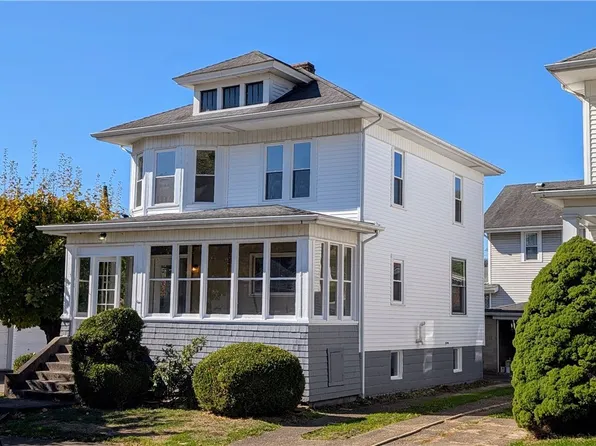 1 Locust Ave, Bridgeport, OH 43912