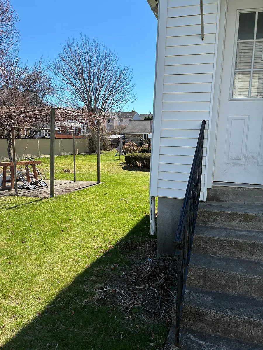 Building Photo - 67A Trowbridge St #1