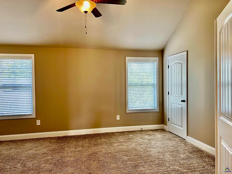208 Black Hawke Ln — Photo 24