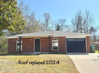 2413 Northbrook Dr, Gautier, MS 39553