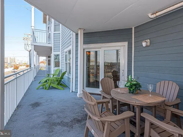 18 41st St Unit 103, Ocean City, MD 21842