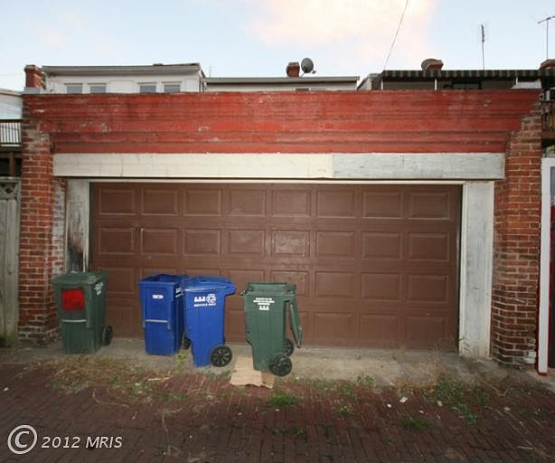 2nd image of 1365 Meridian Pl NW