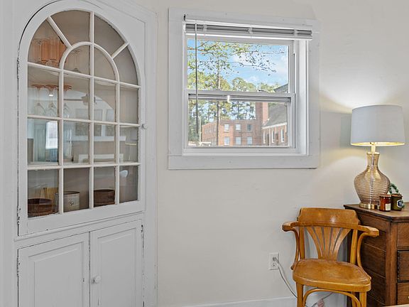 3rd image of 2707 N Roxboro St