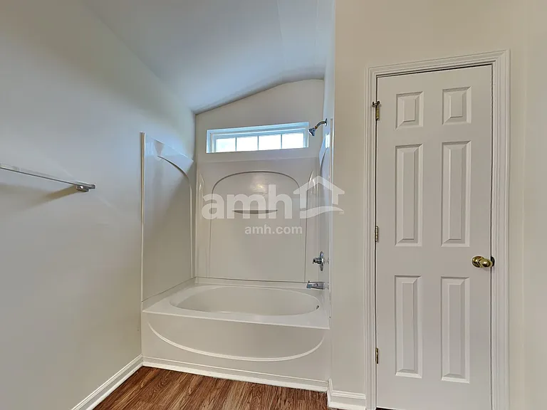 6418 Glenolden Dr — Photo 11