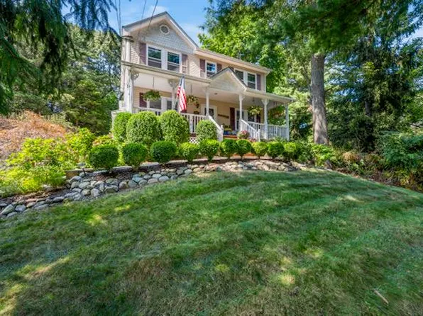 130 Hallock Landing Road, Rocky Point, NY 11778