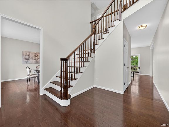 4th image of 55 Noelle Drive