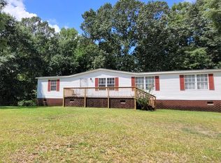 106 Adams Dr, Greenwood, SC 29646