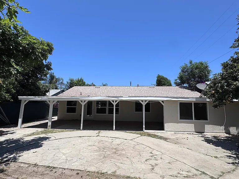 17738 Lanark St — Photo 16