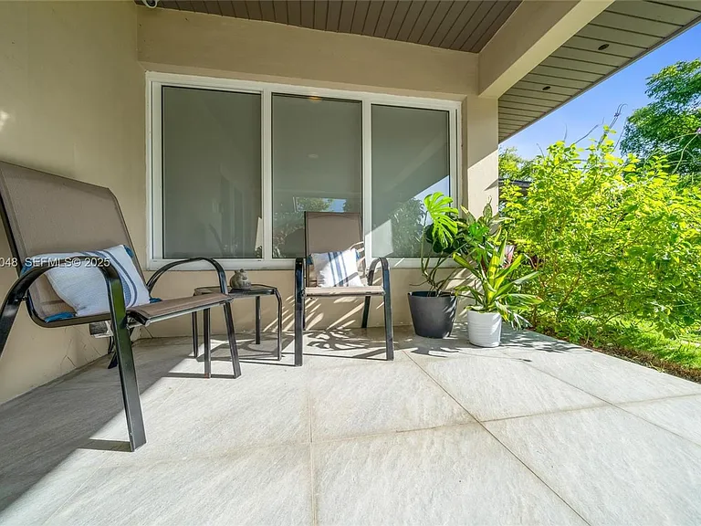 7544 SW 78th Ter — Photo 13