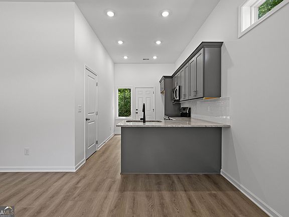 5th image of 799 Hunnicutt Ave