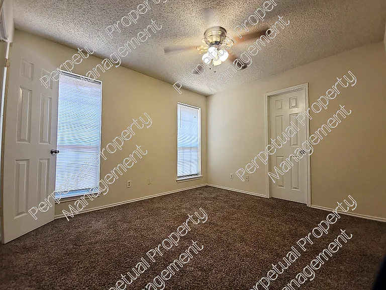 1714 Magnolia Ln — Photo 6