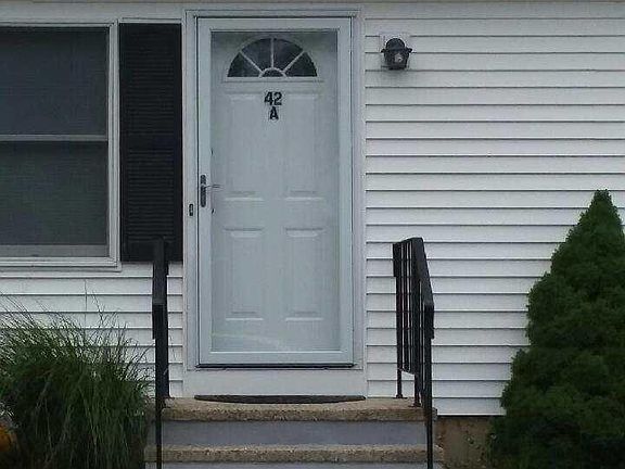 3rd image of 42 Cumberland Ave APT A