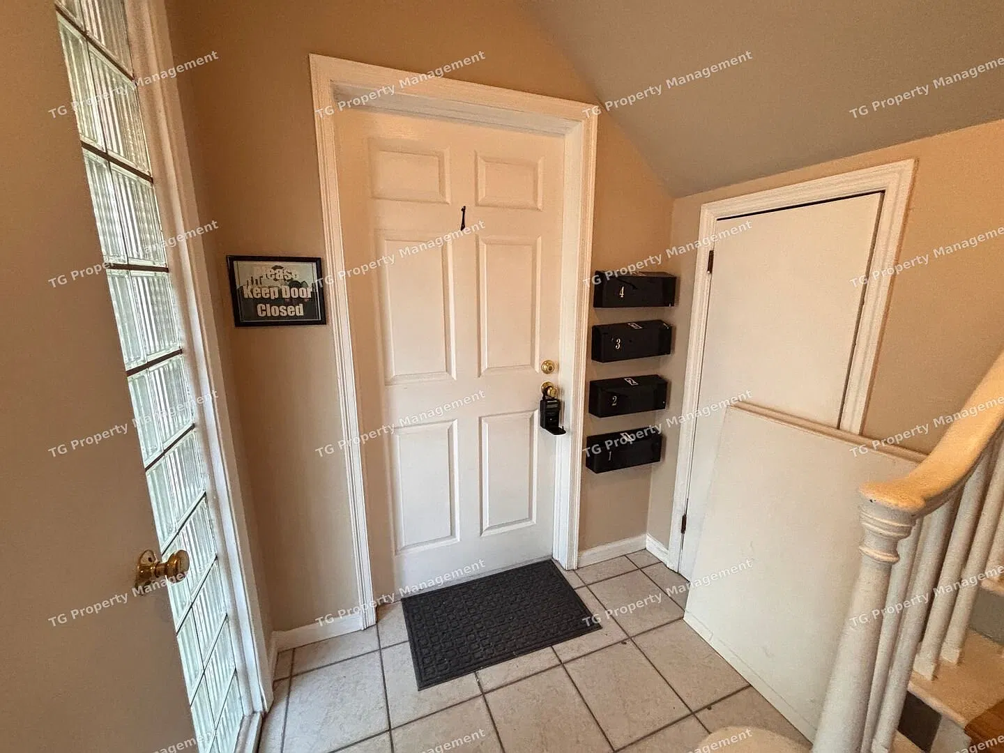Charming 1-Bedroom Near Riverside & Downtown! Lawn & Pest Included! Private Owner! Pets will be C... — Photo 3