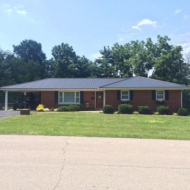1st image of 515 Winston Way