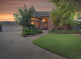 17106 Post Oak Holw, Spring, TX 77379