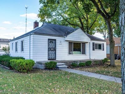 21260 Ridgedale St, Oak Park, MI, 48237