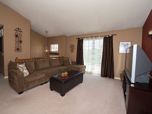 2nd image of 6208 N 148th St