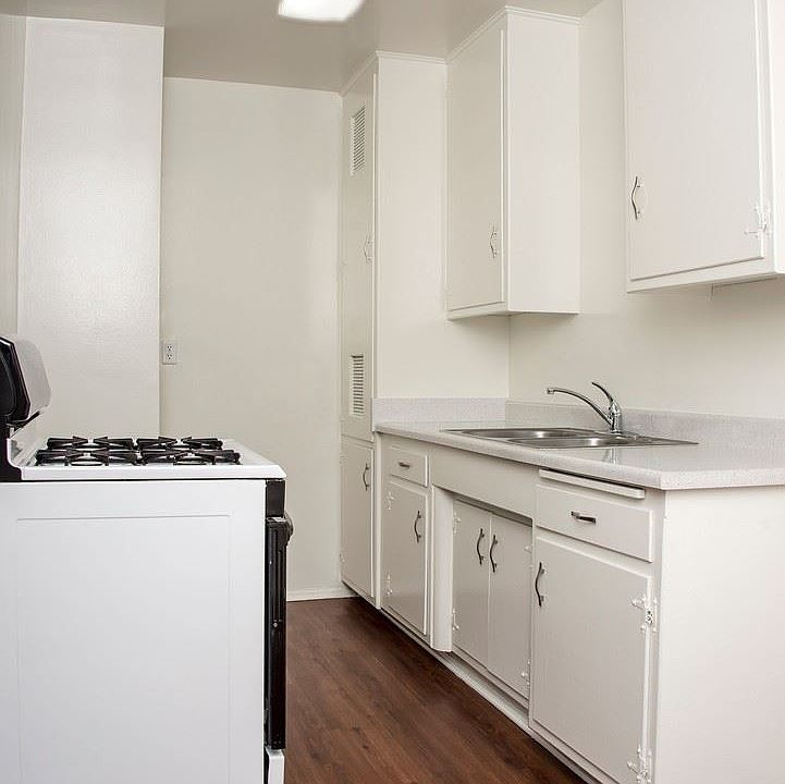 1st image of 342 S Euclid Ave APT 1
