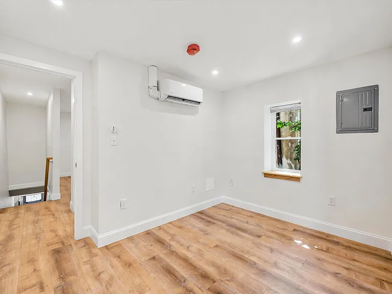 6419 Race St #A — Photo 11