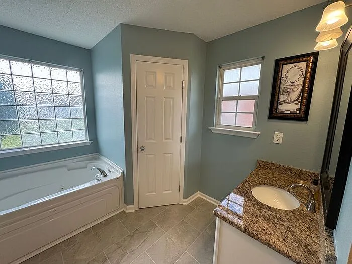 137 Clover Ridge Dr — Photo 25